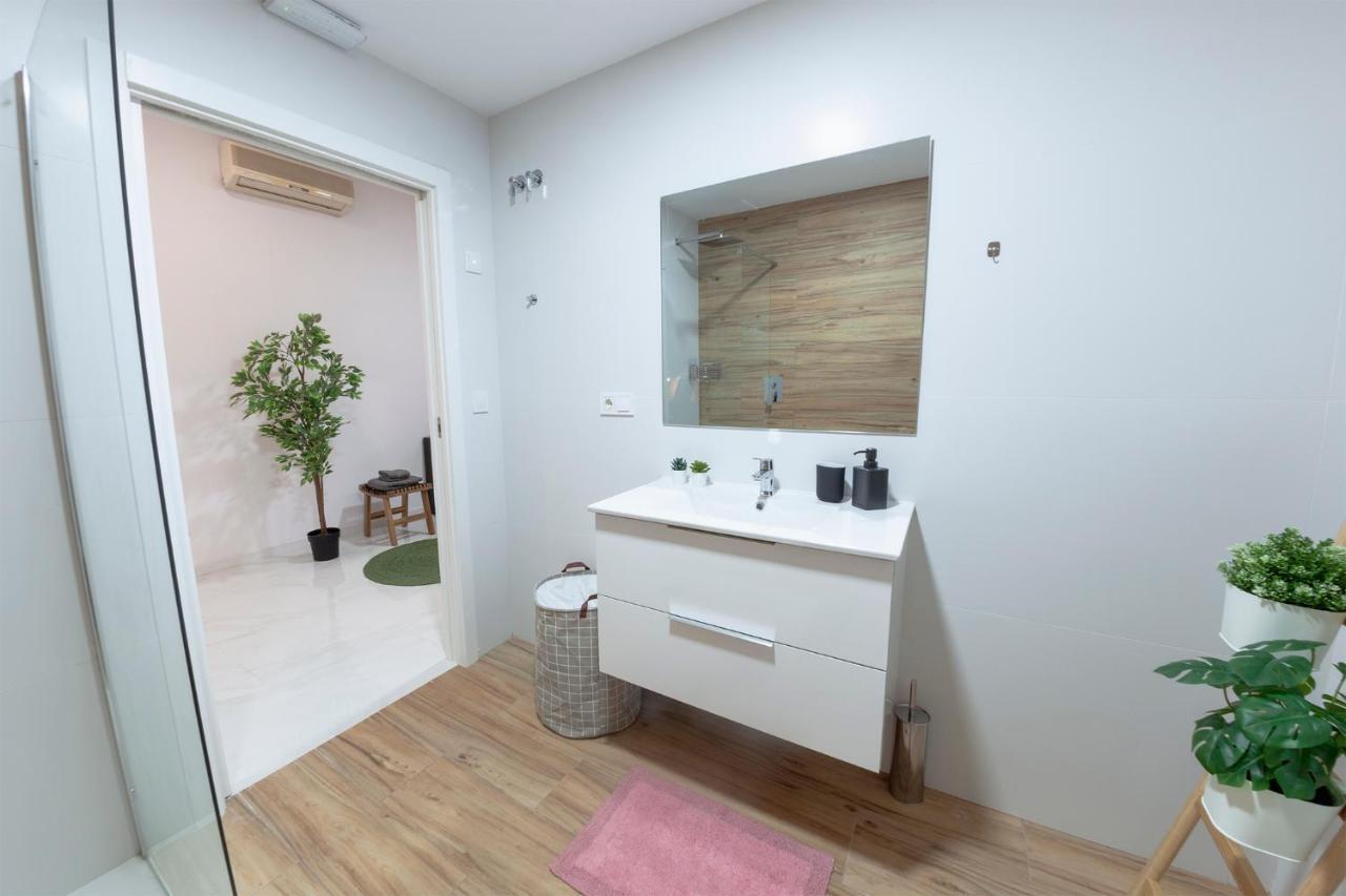 Digital Nomad Retreat 2 -Great Location Near Metro Διαμέρισμα Βαλένθια Εξωτερικό φωτογραφία
